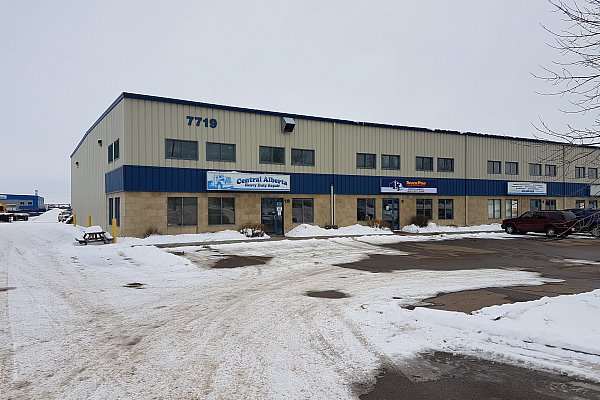 TruckPro : Central Alberta Heavy Duty Repair - Garage